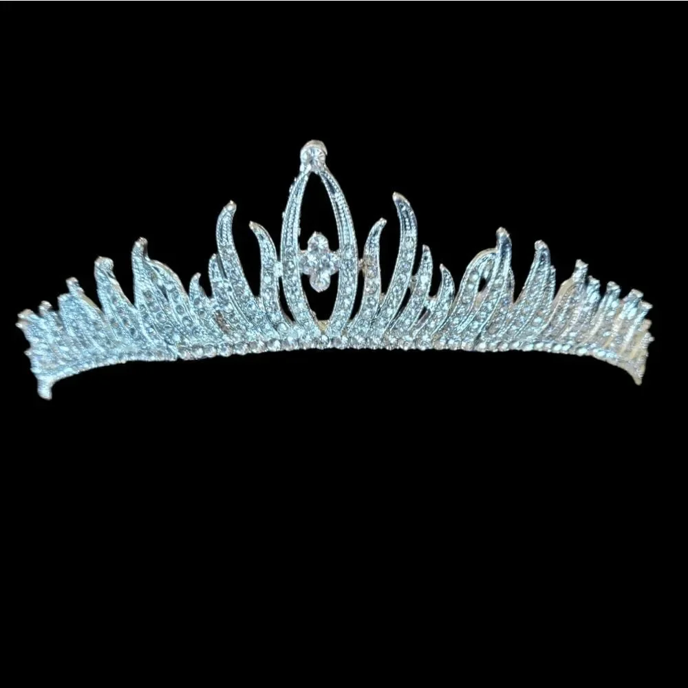 *Wedding tiera silver tone and rhinestones. - Picture 1 of 3